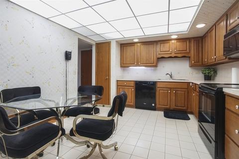 1591 E Thacker St #202, Des Plaines, IL 60016 photo 4