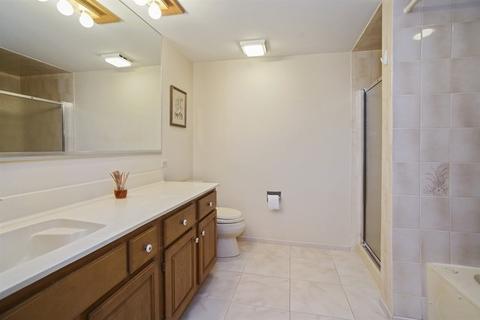 1591 E Thacker St #202, Des Plaines, IL 60016 photo 13