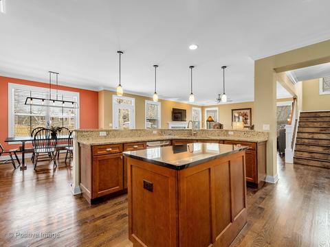1501 Daly Rd, Wheaton, IL 60187 photo 11