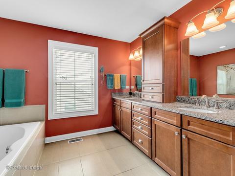 1501 Daly Rd, Wheaton, IL 60187 photo 17