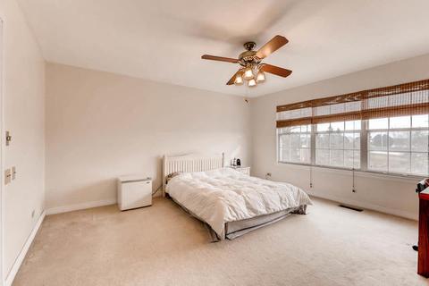 1863 Gleneagle Cir, Elgin, IL 60123 photo 4