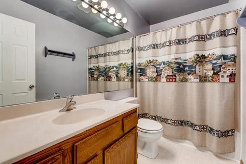 1863 Gleneagle Cir, Elgin, IL 60123 photo 22