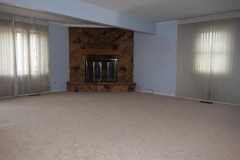2701 Sigwalt St, Rolling Meadows, IL 60008 photo 5