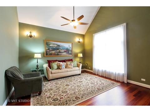 2282 Westview Dr, Des Plaines, IL 60018 photo 5