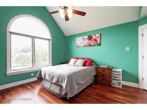 2282 Westview Dr, Des Plaines, IL 60018 photo 20