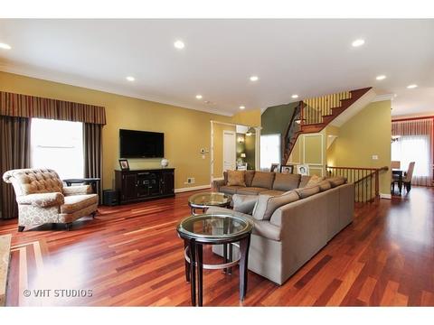 2282 Westview Dr, Des Plaines, IL 60018 photo 11
