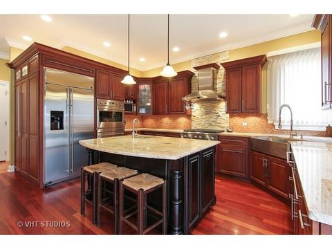 2282 Westview Dr, Des Plaines, IL 60018 photo 6