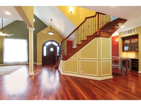 2282 Westview Dr, Des Plaines, IL 60018 photo 3