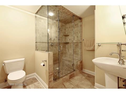 2282 Westview Dr, Des Plaines, IL 60018 photo 21