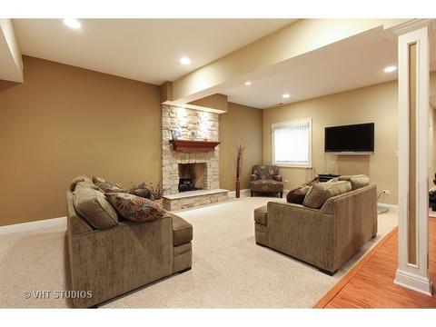 2282 Westview Dr, Des Plaines, IL 60018 photo 14