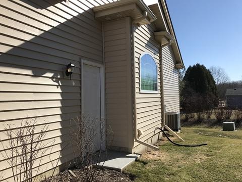 531 Madison Ln, Elgin, IL 60123 photo 4