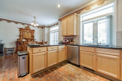 813 Monroe St, Evanston, IL 60202 photo 5