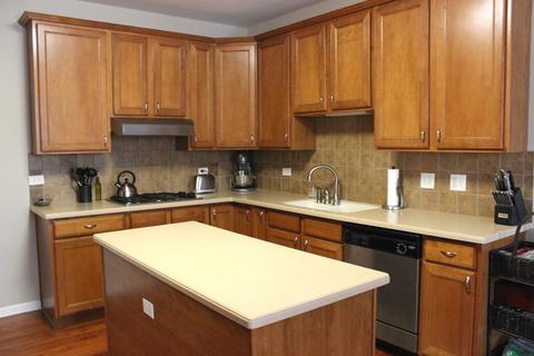 1250 Bradley Cir, Elgin, IL 60120 photo 7