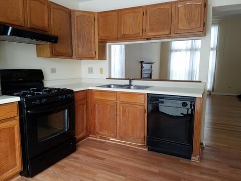 4576 Opal Dr, Hoffman Estates, IL 60192 photo 5