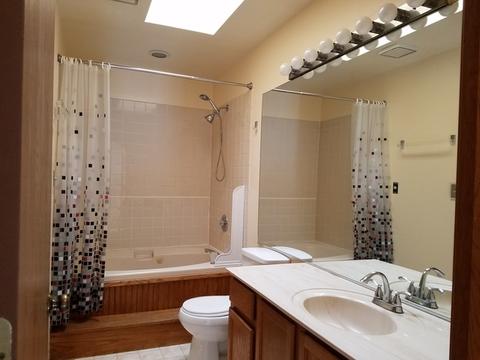 4576 Opal Dr, Hoffman Estates, IL 60192 photo 10