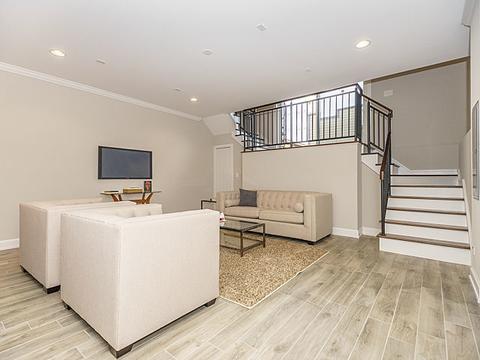 3635 N Artesian Ave, Chicago, IL 60618 photo 18