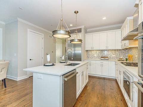 3635 N Artesian Ave, Chicago, IL 60618 photo 6