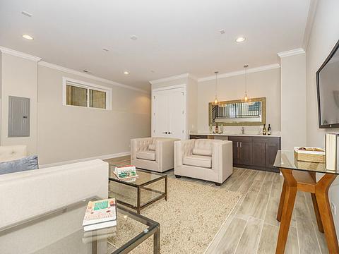 3635 N Artesian Ave, Chicago, IL 60618 photo 17