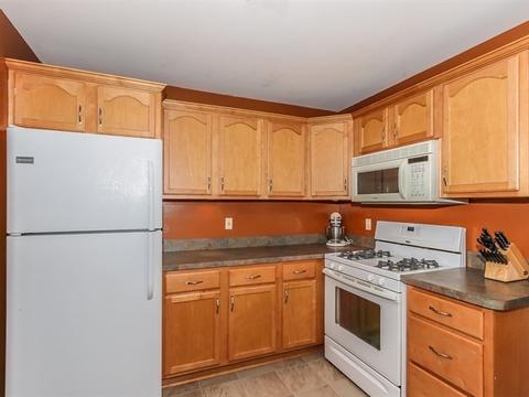 874 Scott Dr, Elgin, IL 60123 photo 10