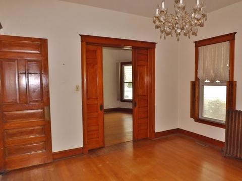 409 E North St, Morris, IL 60450 photo 8
