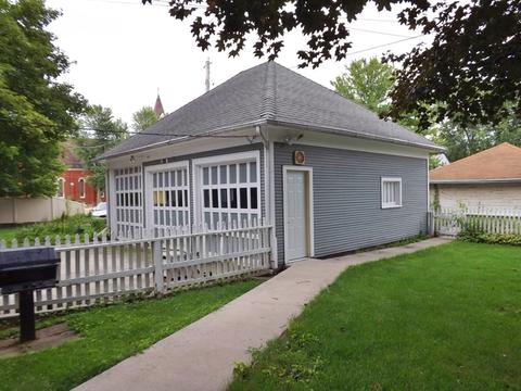 409 E North St, Morris, IL 60450 photo 49
