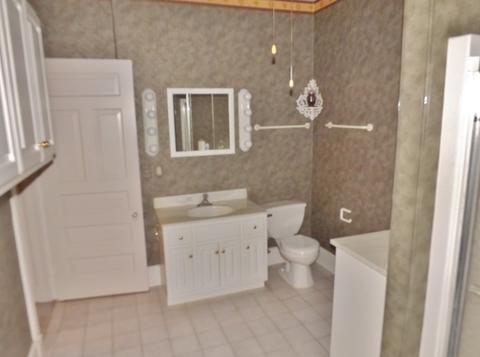 409 E North St, Morris, IL 60450 photo 32
