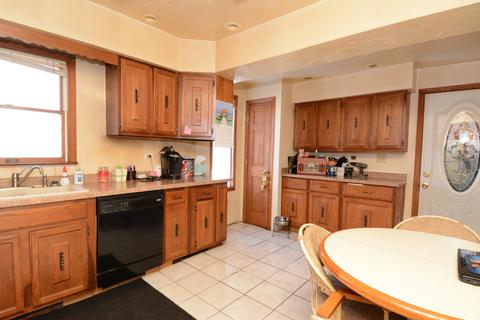 217 N Emerald Dr, Mchenry, IL 60051 photo 10