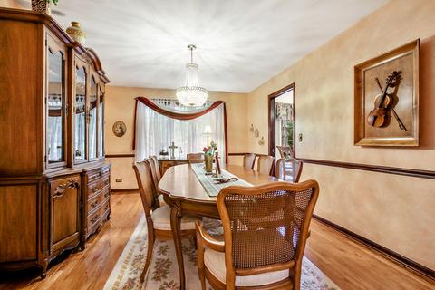 1058 E Gartner Rd, Naperville, IL 60540 photo 5
