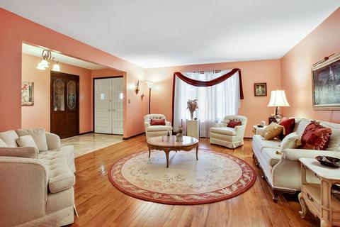 1058 E Gartner Rd, Naperville, IL 60540 photo 4