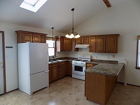 717 E Glover St, Ottawa, IL 61350 photo 3