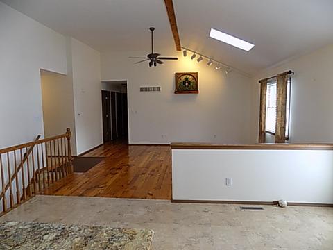 717 E Glover St, Ottawa, IL 61350 photo 7
