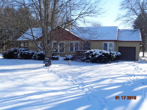 411 W Main St, Capron, IL 61012 photo 1