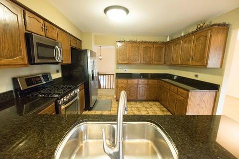 74 Foxcroft Rd, Naperville, IL 60565 photo 6