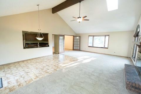 74 Foxcroft Rd, Naperville, IL 60565 photo 5