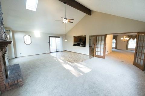 74 Foxcroft Rd, Naperville, IL 60565 photo 4