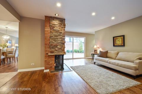 2 Barrow On Duxbury, Rolling Meadows, IL 60008 photo 4