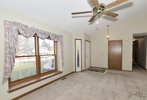 3513 Biscayne Rd, Mchenry, IL 60050 photo 5