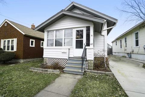 112 Warren Ave, Aurora, IL 60505 photo 1
