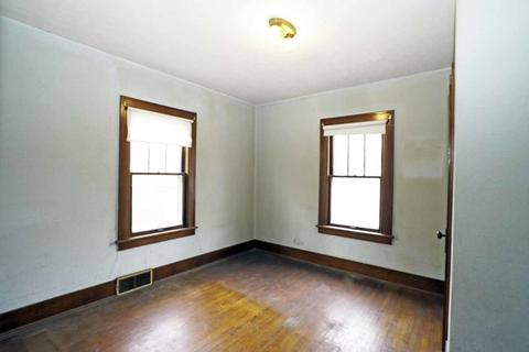112 Warren Ave, Aurora, IL 60505 photo 11