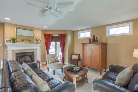 117 W Division St, Itasca, IL 60143 photo 6