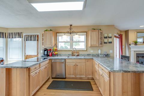 117 W Division St, Itasca, IL 60143 photo 11