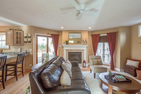 117 W Division St, Itasca, IL 60143 photo 7