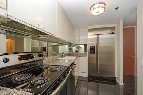 100 E Huron St #1901, Chicago, IL 60611 photo 5