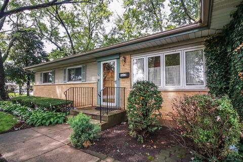1012 Leahy Cir E, Des Plaines, IL 60016 photo 26