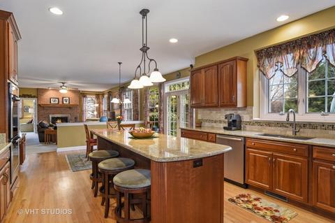 219 Fox St, Cary, IL 60013 photo 8