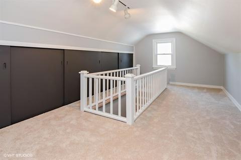 1051 Augusta Ave, Elgin, IL 60120 photo 10