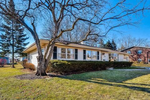 1815 Maple Ln, Elgin, IL 60123 photo 2