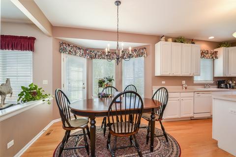 424 Pinehurst Ct, Gurnee, IL 60031 photo 14