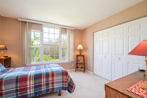 424 Pinehurst Ct, Gurnee, IL 60031 photo 23