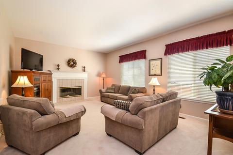 424 Pinehurst Ct, Gurnee, IL 60031 photo 15